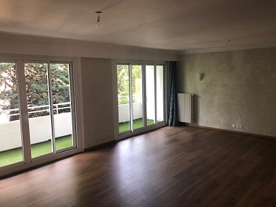 APPARTEMENT T4 A LOUER - DIVONNE LES BAINS - 115,93 m2 - 2200 € charges comprises par mois