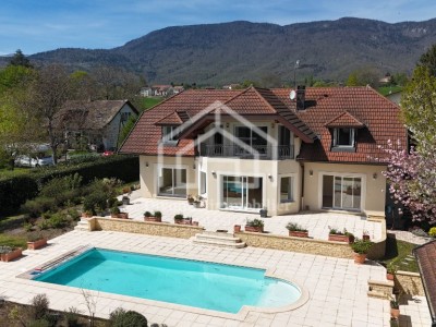 HOUSE FOR SALE - DIVONNE LES BAINS - 325.99 m2 - 2150000 €