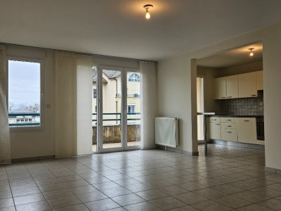 APPARTEMENT T3 A LOUER - DIVONNE LES BAINS - 92.2 m2 - 2�250�&euro; charges comprises par mois