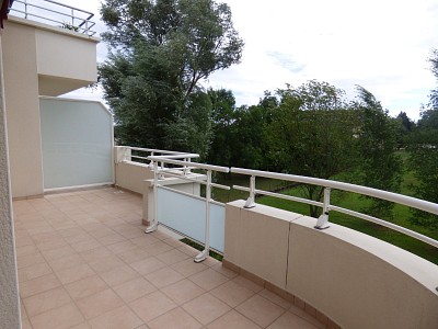 APPARTEMENT T4 A LOUER - DIVONNE LES BAINS - 120.47 m2 - 2 850 &euro; charges comprises par mois