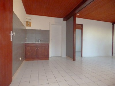 INVESTMENT BUILDING FOR SALE - CESSY - 235 m2 - 877450€