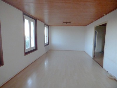 INVESTMENT BUILDING FOR SALE - CESSY - 235 m2 - 877450€