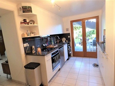 HOUSE TO RENT - DIVONNE LES BAINS - 95,73 m2 - 2580 € including tenant fees