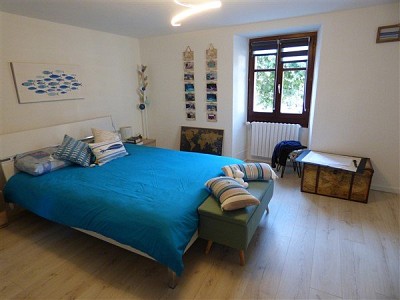 HOUSE TO RENT - DIVONNE LES BAINS - 95,73 m2 - 2580 € including tenant fees