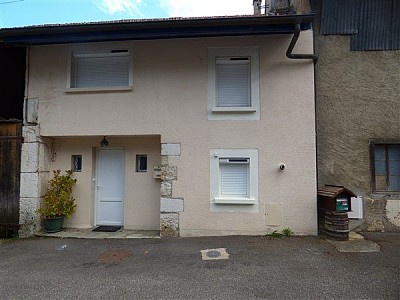 MAISON A LOUER - DIVONNE LES BAINS - 117.26 m2 - 2500€ charges comprises par mois