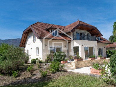 HOUSE FOR SALE - DIVONNE LES BAINS - 250 m2 - 2150000 €