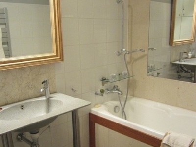 HOUSE FOR SALE - DIVONNE LES BAINS - 129.4 m2 - 690000€
