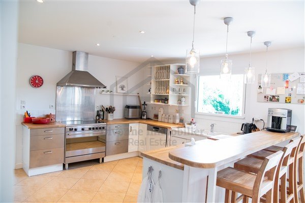 HOUSE - VERSONNEX - 195.45 m2 - SOLD