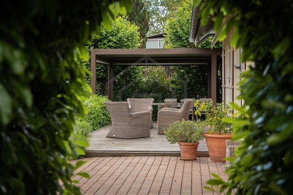 HOUSE - VERSONNEX - 195.45 m2 - SOLD
