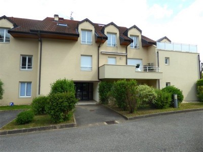 STUDIO TO RENT - DIVONNE LES BAINS - 34,86 m2 - 990 € including tenant fees