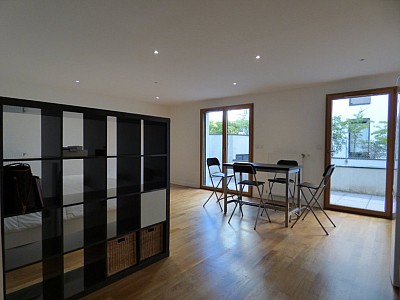 Studio meubl A LOUER - DIVONNE LES BAINS - 45.14 m2 - 1150€ charges comprises par mois
