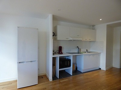 Studio meubl A LOUER - DIVONNE LES BAINS - 45.14 m2 - 1150€ charges comprises par mois