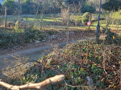 LAND FOR SALE - GRILLY - 1000 m2 - 545 000 €