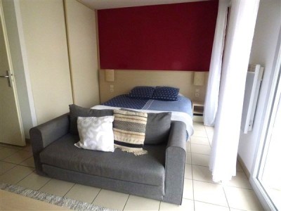T1 meubl pour location saisonnire A LOUER - DIVONNE LES BAINS - 31.17 m2 - 1500 € charges comprises par mois