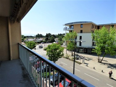 APPARTEMENT T2 A LOUER - DIVONNE LES BAINS - 51.81 m2 - 1�100�&euro; charges comprises par mois
