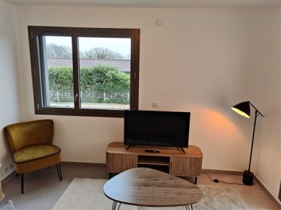 APPARTEMENT T2 A LOUER - DIVONNE LES BAINS - 41.5 m2 - 1800 € charges comprises par mois