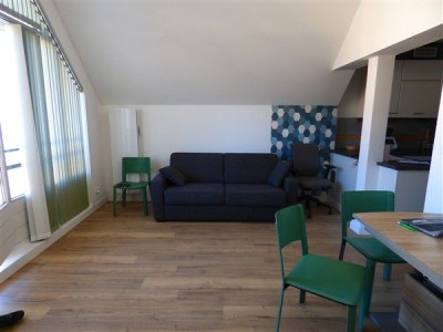 Type 2 meubl A LOUER - DIVONNE LES BAINS - 49.85 m2 - 1350€ charges comprises par mois