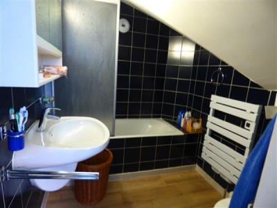 Type 2 meubl A LOUER - DIVONNE LES BAINS - 49.85 m2 - 1350€ charges comprises par mois