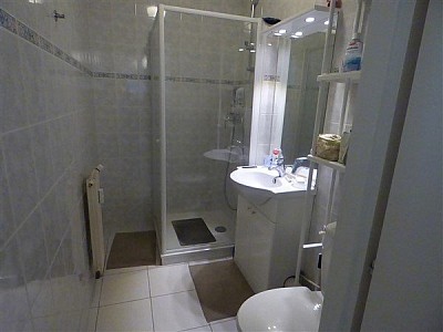 APPARTEMENT T2 A LOUER - DIVONNE LES BAINS - 42.3 m2 - 1 050 € charges comprises par mois
