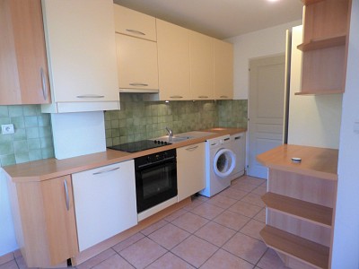 APPARTEMENT T2 A LOUER - DIVONNE LES BAINS - 64.72 m2 - 1 550 € charges comprises par mois