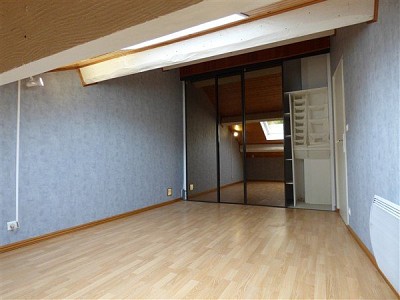 APARTMENT 2 ROOMS TO RENT - GEX - 64,02 m2 - 950 € including tenant fees