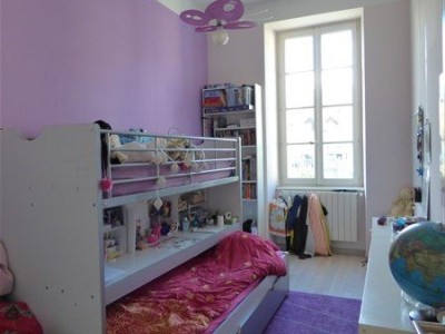 APARTMENT 3 ROOMS TO RENT - DIVONNE LES BAINS - 76.71 m2 - 2050€ including tenant fees