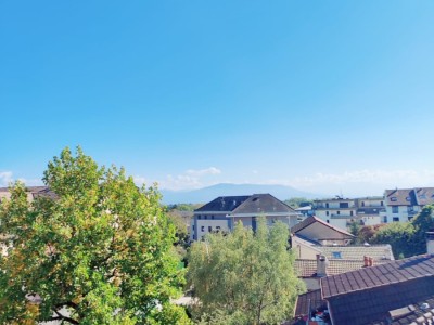 APPARTEMENT T3 A LOUER - DIVONNE LES BAINS - 66.43 m2 - 1 900 &euro; charges comprises par mois