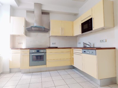 APPARTEMENT T3 A LOUER - DIVONNE LES BAINS - 66.43 m2 - 1 900 &euro; charges comprises par mois