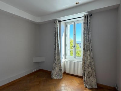 APPARTEMENT T3 A LOUER - DIVONNE LES BAINS - 66.43 m2 - 1 900 &euro; charges comprises par mois