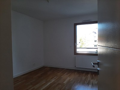 APPARTEMENT T3 A LOUER - DIVONNE LES BAINS - 75.63 m2 - 2150€ charges comprises par mois