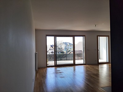 APPARTEMENT T3 A LOUER - DIVONNE LES BAINS - 75.63 m2 - 2150€ charges comprises par mois