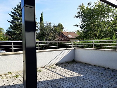 APARTMENT 3 ROOMS TO RENT - DIVONNE LES BAINS - 74.45 m2 - 1980€ including tenant fees