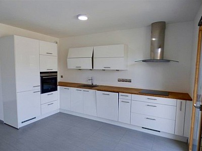 appartement A LOUER - DIVONNE LES BAINS - 70.8 m2 - 2 250 € charges comprises par mois