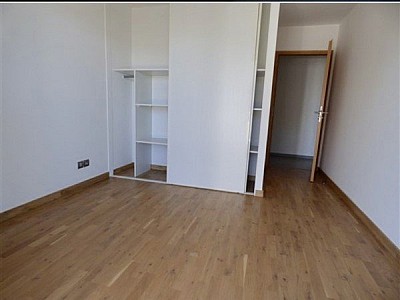 appartement A LOUER - DIVONNE LES BAINS - 70.8 m2 - 2 250 € charges comprises par mois