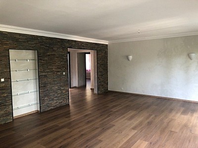 APARTMENT 4 ROOMS TO RENT - DIVONNE LES BAINS - 115.93 m2 - 2�200�&euro; including tenant fees