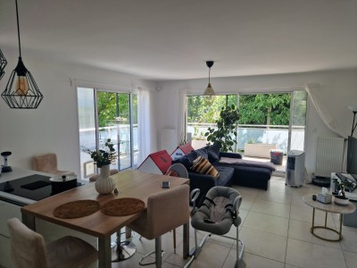 APPARTEMENT T4 A LOUER - DIVONNE LES BAINS - 103 m2 - 2400€ charges comprises par mois