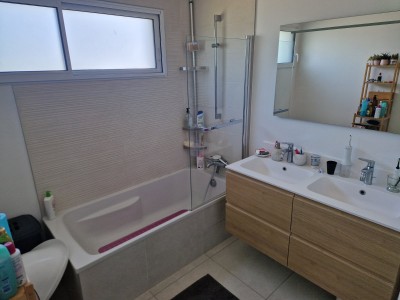 APPARTEMENT T4 A LOUER - DIVONNE LES BAINS - 103 m2 - 2400€ charges comprises par mois