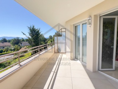 APARTMENT 4 ROOMS TO RENT - DIVONNE LES BAINS - 102.84 m2 - 2�890�&euro; including tenant fees