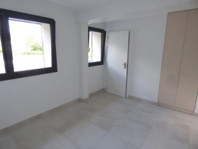 APPARTEMENT T4 A LOUER - DIVONNE LES BAINS - 102.09 m2 - 2 650 € charges comprises par mois