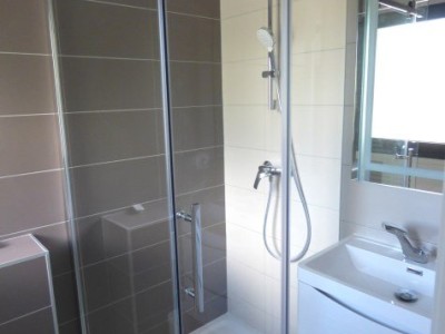 APPARTEMENT T4 A LOUER - DIVONNE LES BAINS - 102.09 m2 - 2 650 € charges comprises par mois