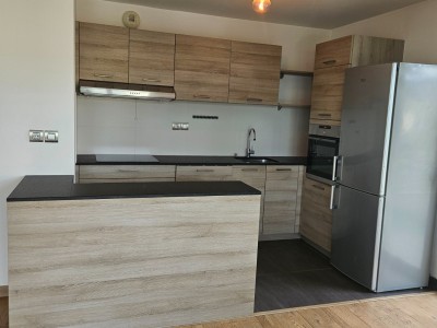 APPARTEMENT T4 A LOUER - DIVONNE LES BAINS - 97.12 m2 - 2 900 € charges comprises par mois