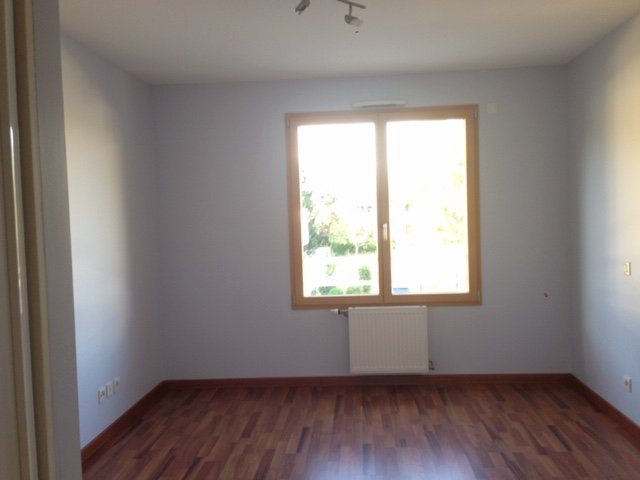 APPARTEMENT T4 A LOUER - DIVONNE LES BAINS - 120.47 m2 - 2 850 &euro; charges comprises par mois