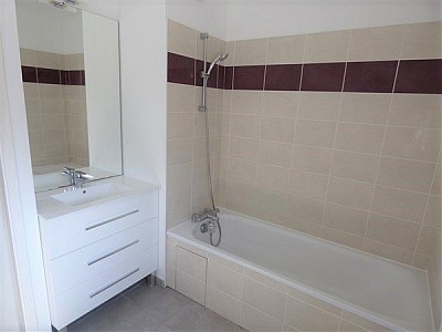 APPARTEMENT T4 A LOUER - GEX - 82.43 m2 - 1 580 € charges comprises par mois