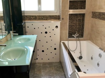 APARTMENT 4 ROOMS - DIVONNE LES BAINS - 115,93 m2 - 645000 €
