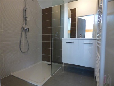 APPARTEMENT T4 NEUF A VENDRE - DIVONNE LES BAINS - 94.78 m2 - 675000 €