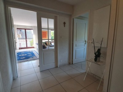 APARTMENT 5 ROOMS TO RENT - DIVONNE LES BAINS - 149.79 m2 - 3150€ including tenant fees
