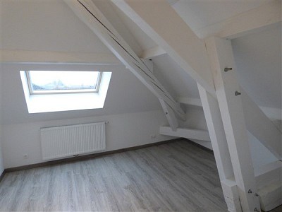 APARTMENT 5 ROOMS TO RENT - DIVONNE LES BAINS - 137.35 m2 - 2 550 € including tenant fees
