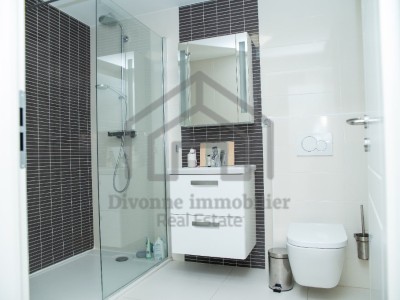 APPARTEMENT T5 A LOUER - ST GENIS POUILLY - 132.89 m2 - 2650€ charges comprises par mois