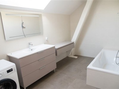 VILLA TO RENT - DIVONNE LES BAINS - 191.41 m2 - 3950€ including tenant fees