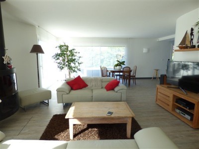 VILLA A LOUER - DIVONNE LES BAINS - 181.27 m2 - 3�650�&euro; charges comprises par mois